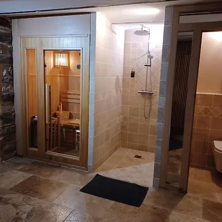 Insolite Avec Jacuzzi Privatif Lägenhet *