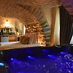Insolite Avec Jacuzzi Privatif * Millau