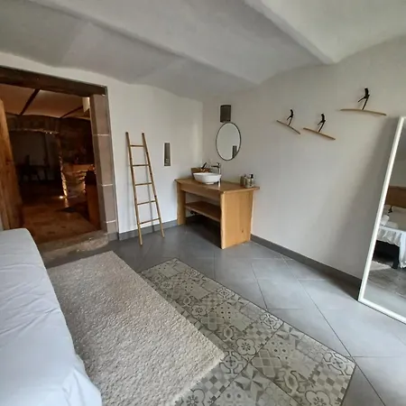 Appartement Insolite Avec Jacuzzi Privatif *