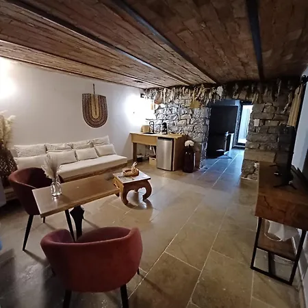 Insolite Avec Jacuzzi Privatif * Millau