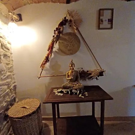 Insolite Avec Jacuzzi Privatif