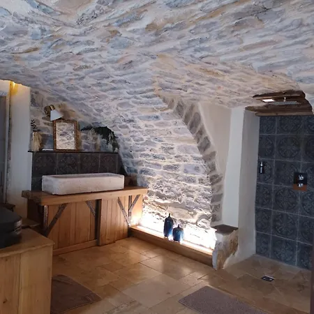 Insolite Avec Jacuzzi Privatif *