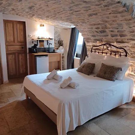 Insolite Avec Jacuzzi Privatif