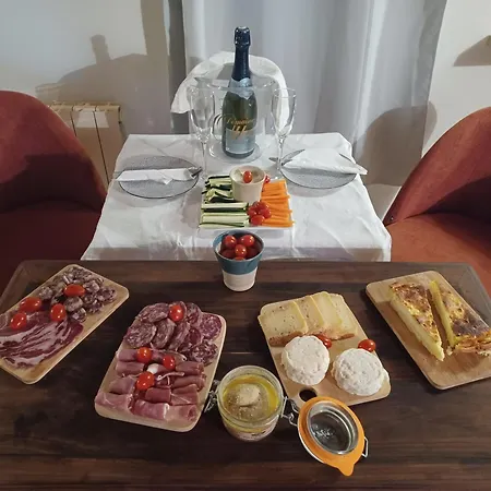 Appartement Insolite Avec Jacuzzi Privatif Millau